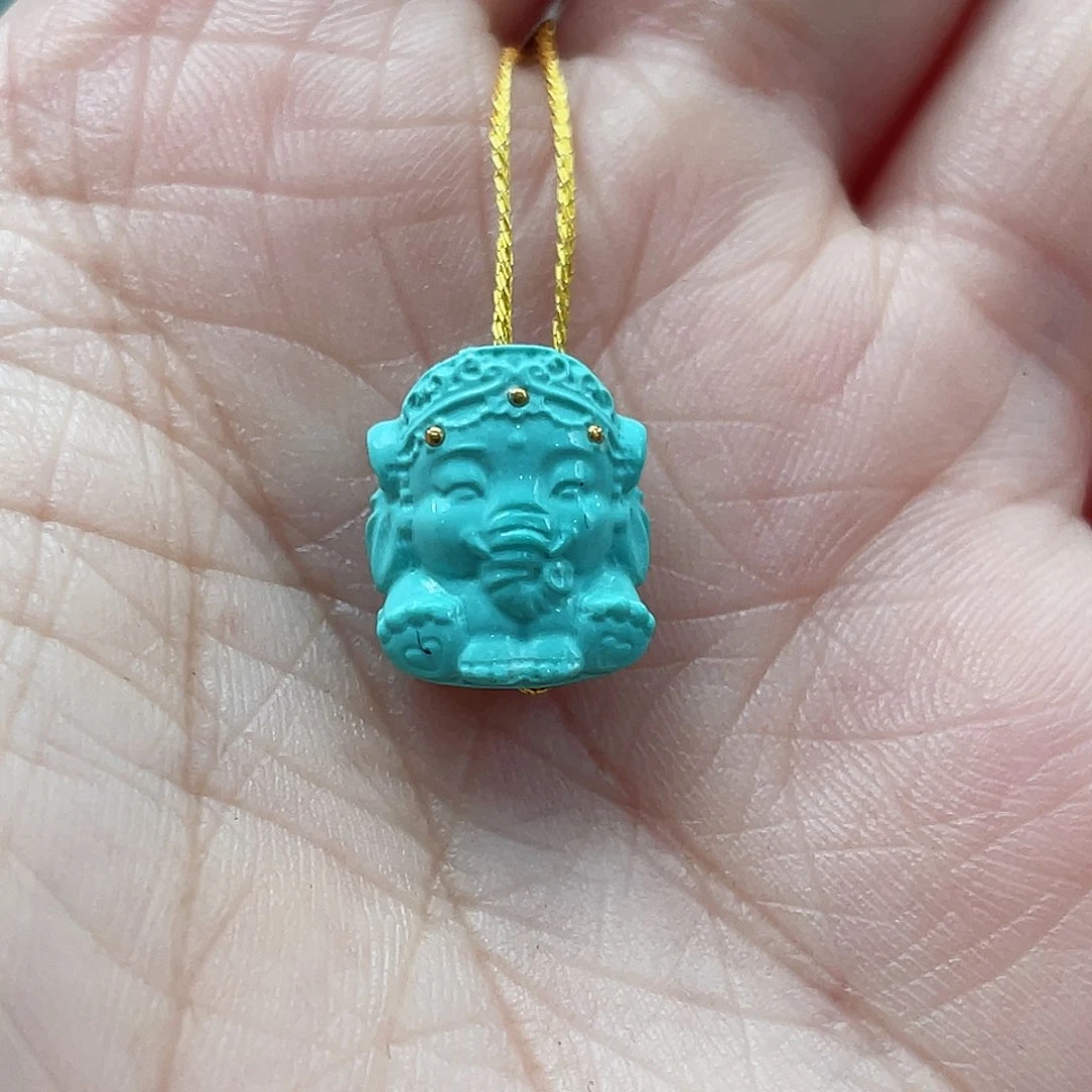 绿松石颈饰未镶嵌