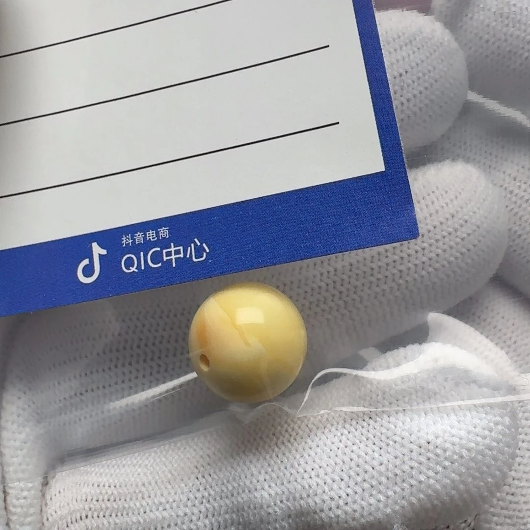 琥珀裸石未镶嵌清*.