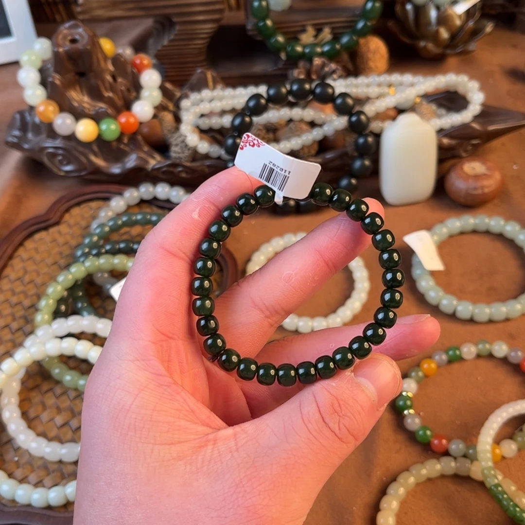 和田玉未镶嵌手串