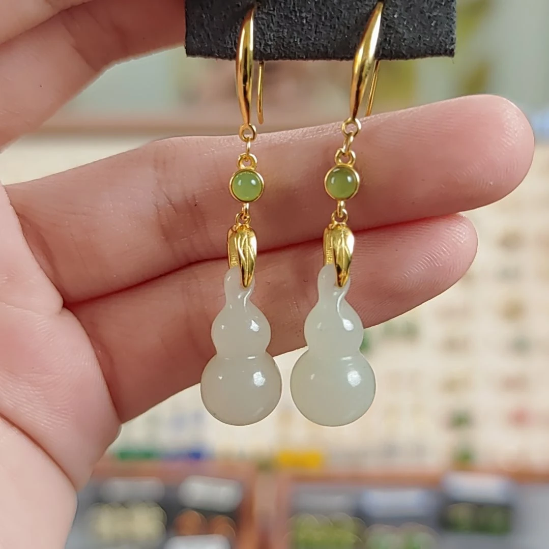 和田玉未镶嵌珠宝奇石