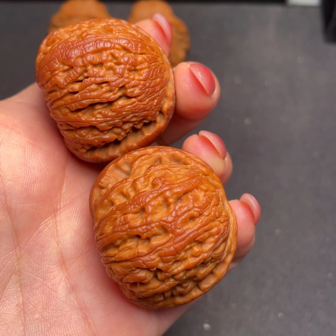 文玩核桃吊坠秦岭野生核桃