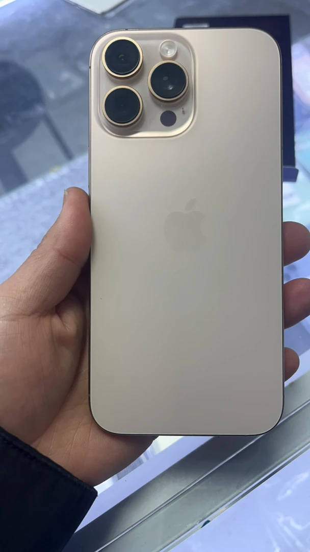 95新 Apple/苹果 16pmax纯原国航