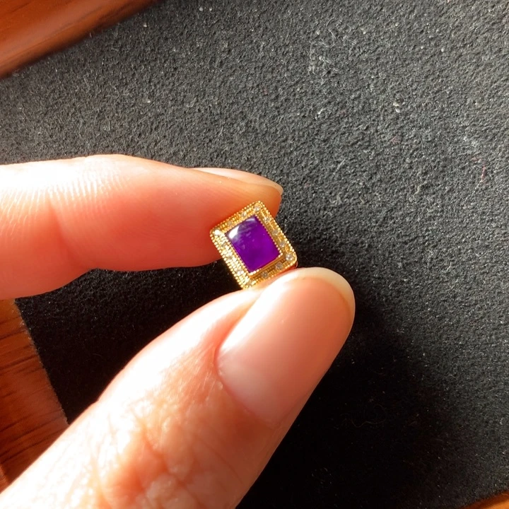 苏纪石（舒俱来）吊坠18K金镶嵌