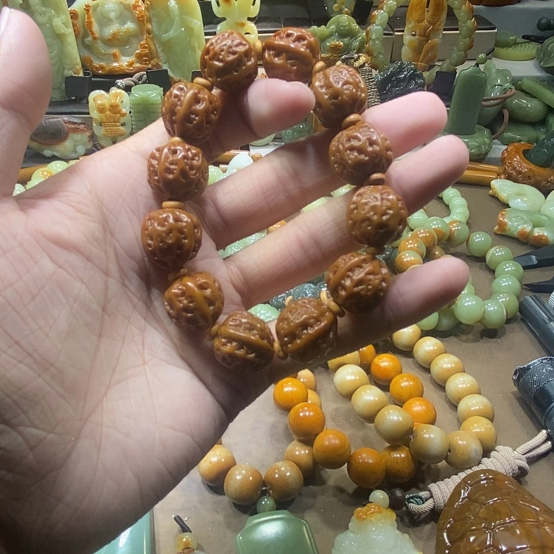 休***闲透闪石质玉未镶嵌手串
