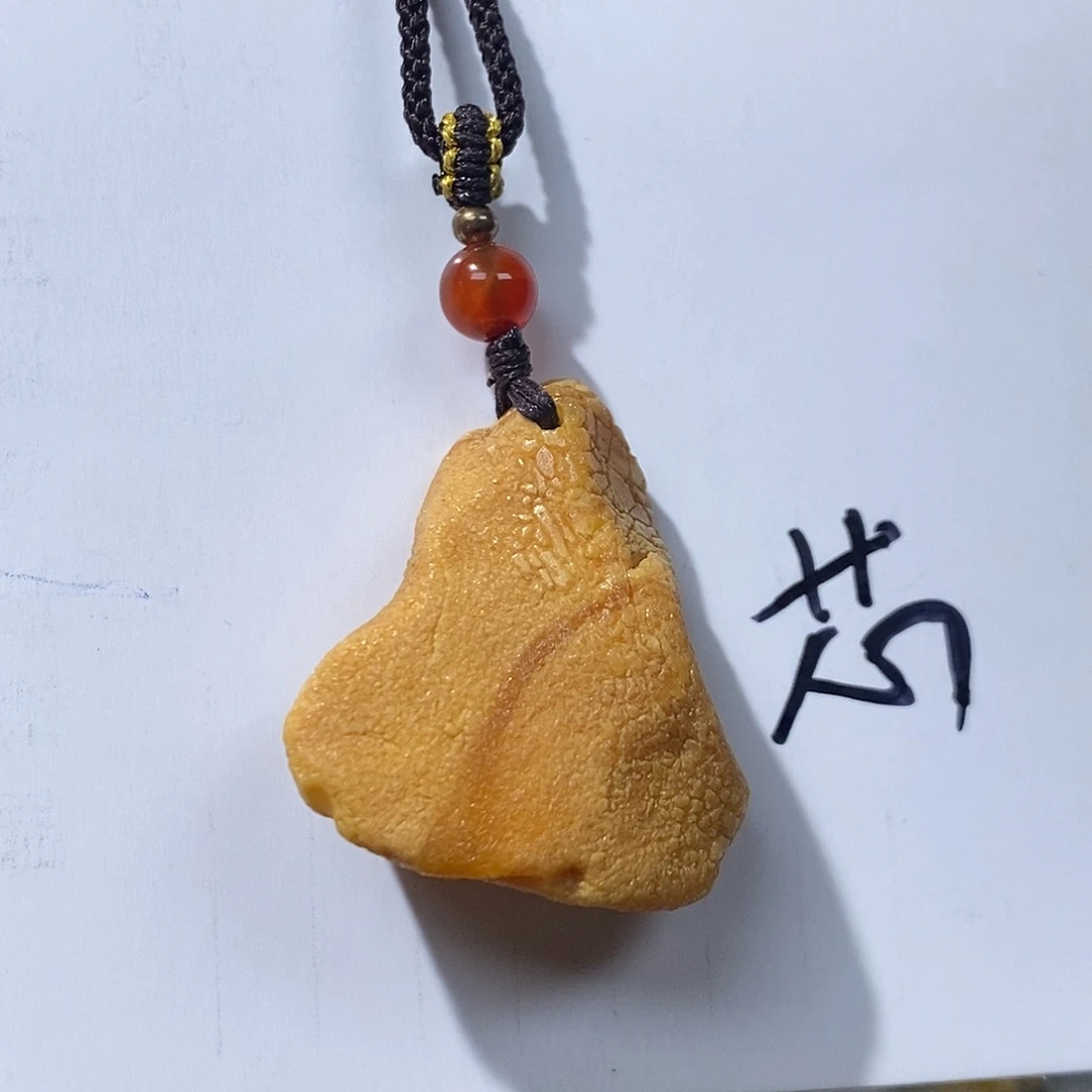 定制琥珀未镶嵌蜜蜡