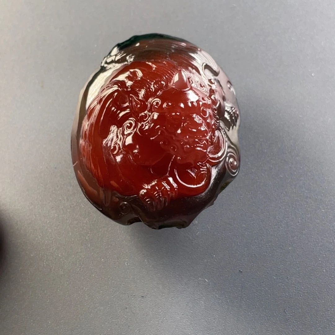 南红玛瑙未镶嵌天然原矿俏色巧雕貔貅手把吊坠