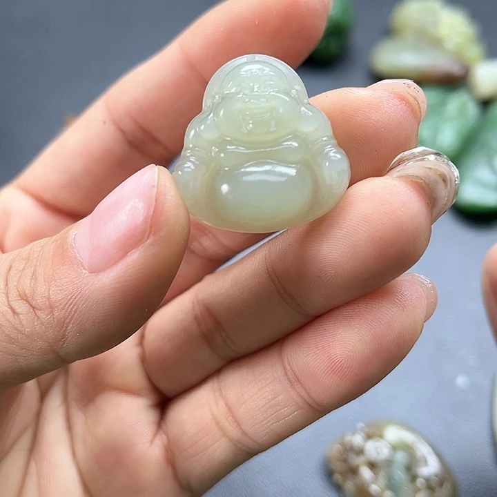 【闪购商品】颈饰未镶嵌和田玉