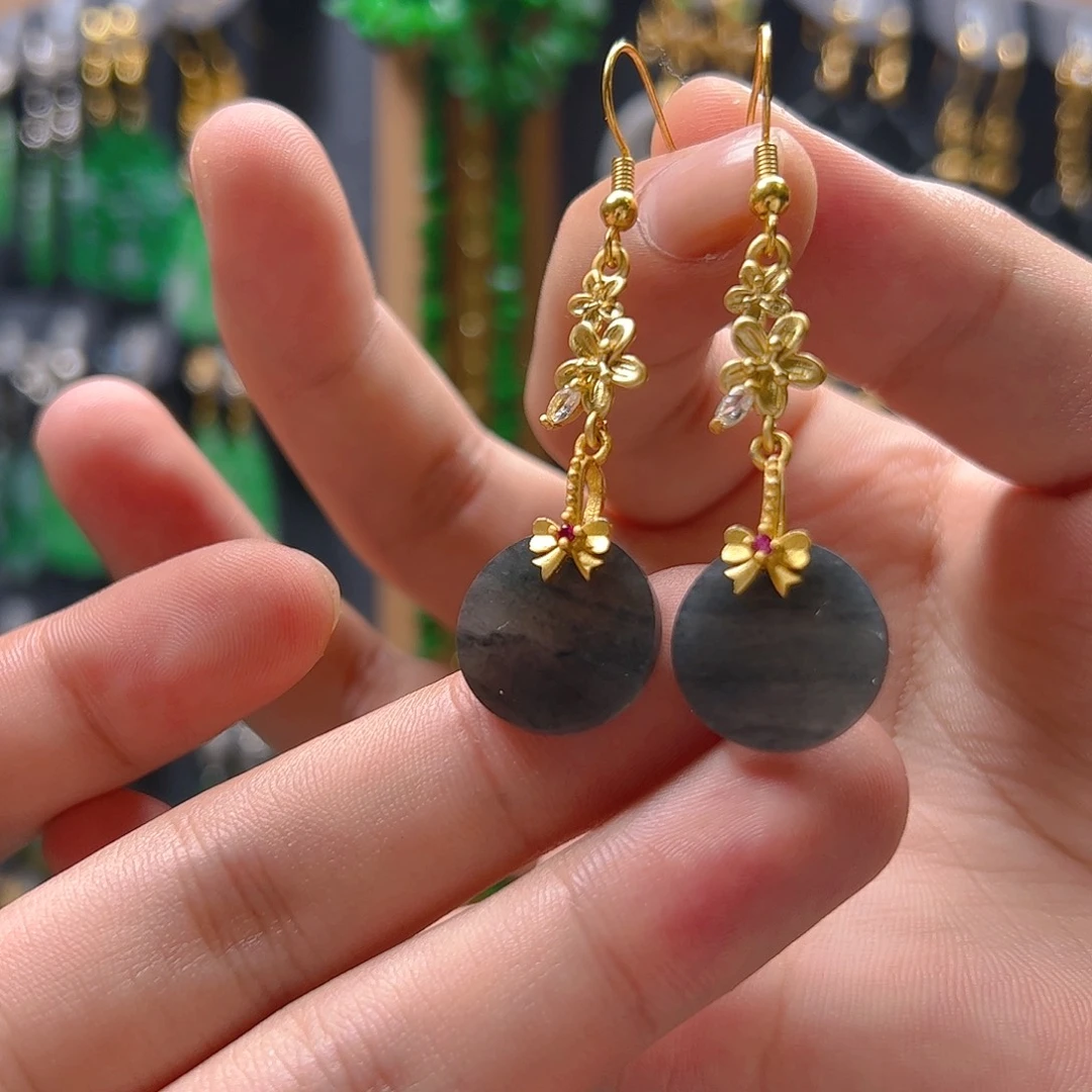 未镶嵌翡翠耳饰翡翠