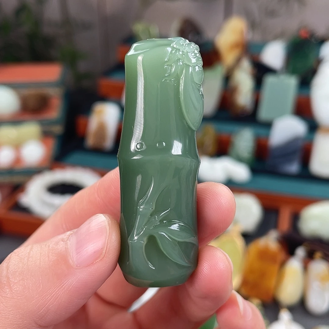 未镶嵌和田玉挂件