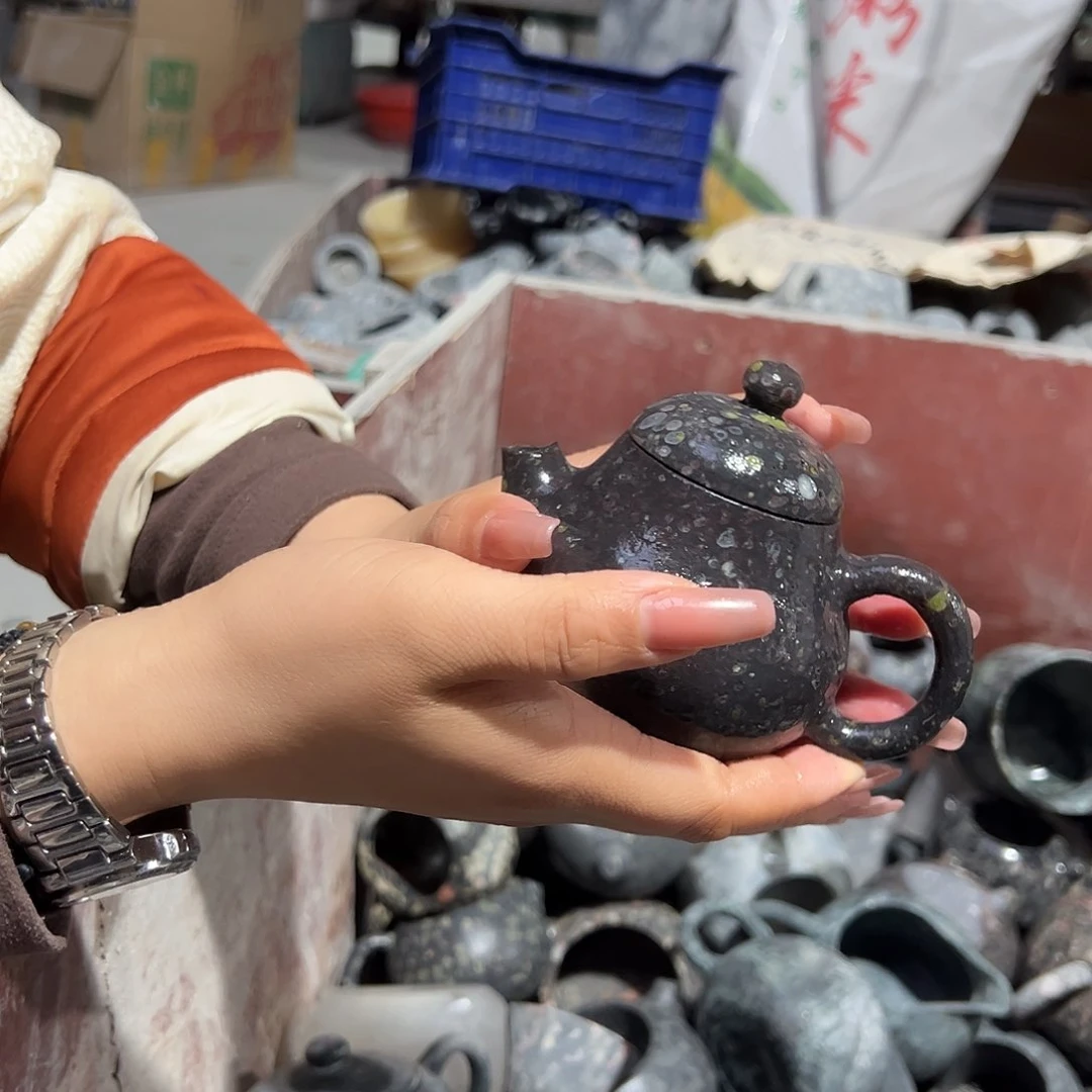 遇壶堂安山玉瑕疵壶