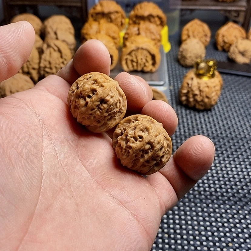 【闪购商品】文玩核桃吊坠万***拍精品课程的教学与