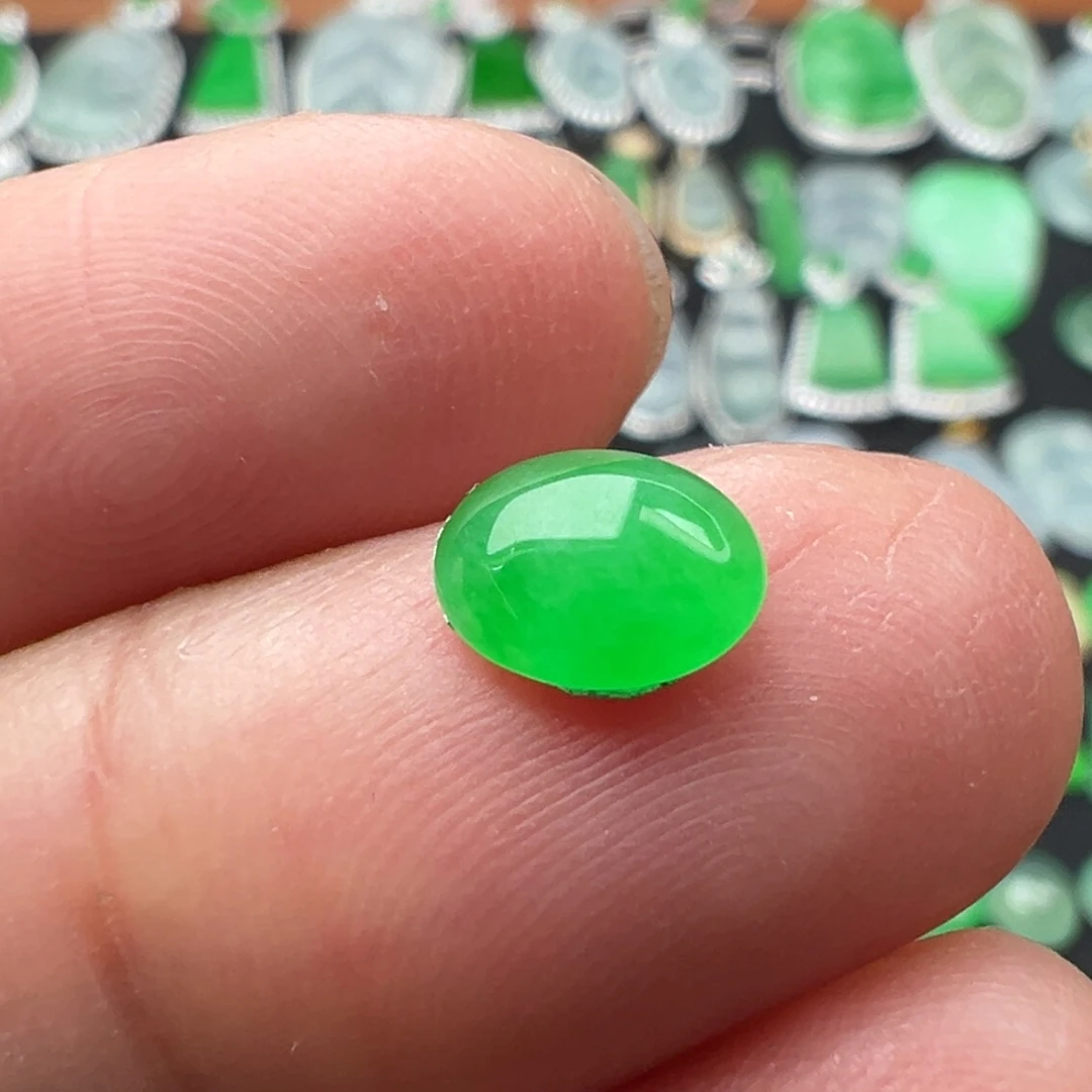 翡翠颈饰未镶嵌蛋7.2