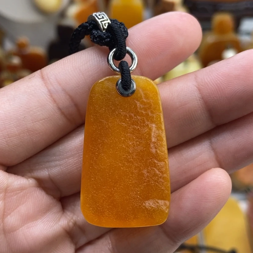 【闪购商品】琥珀颈饰未镶嵌