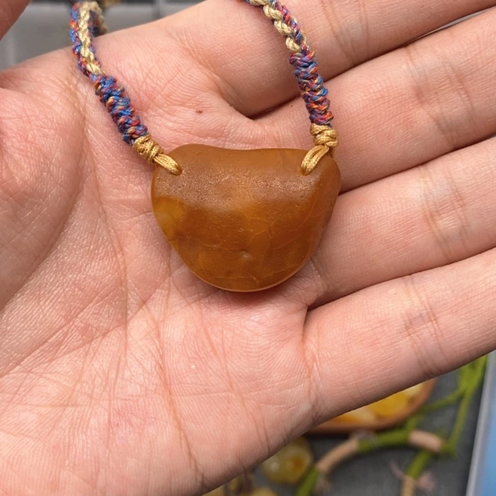 蜜蜡珠宝奇石未镶嵌