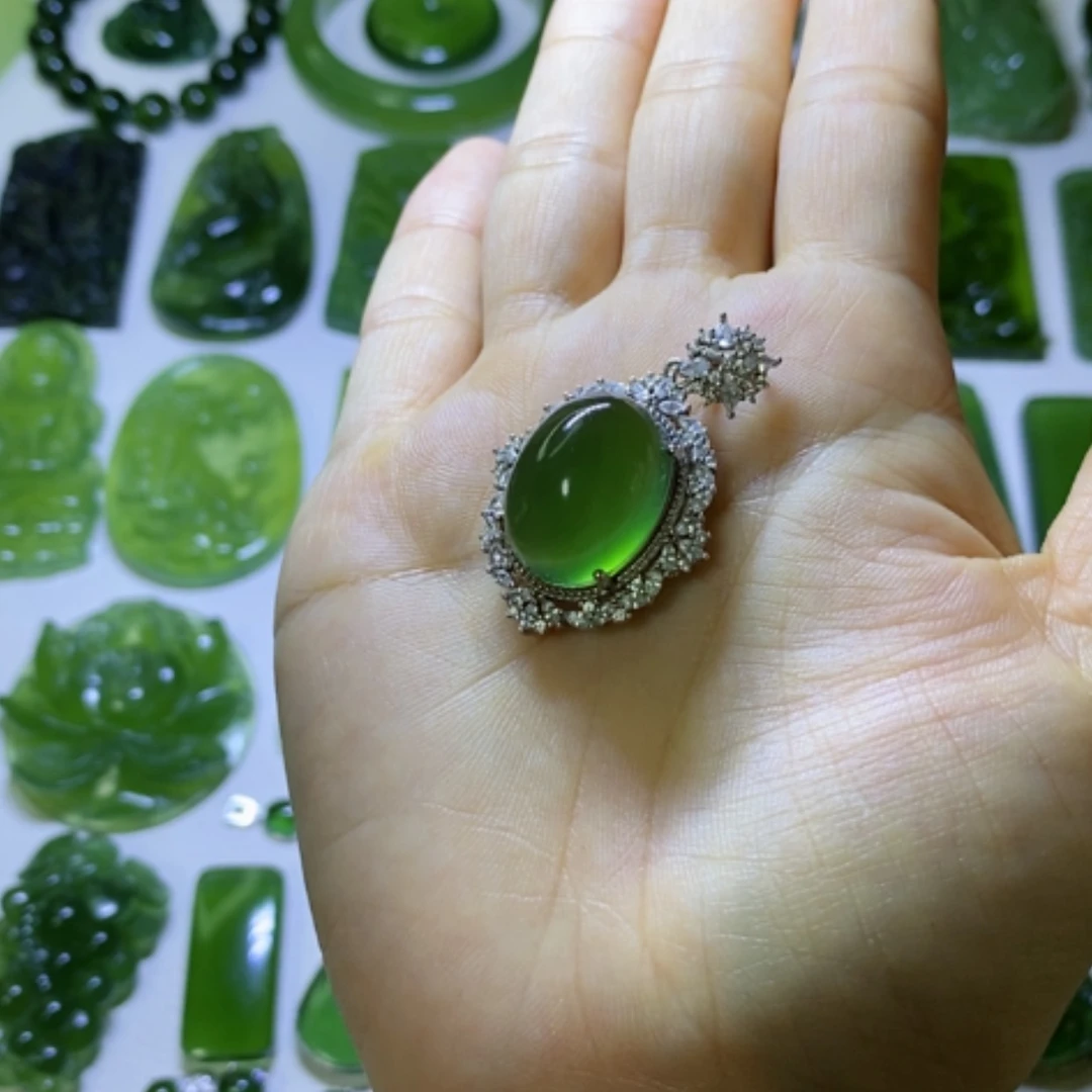 【闪购商品】银S925镶嵌蛇纹石玉颈饰有****爱