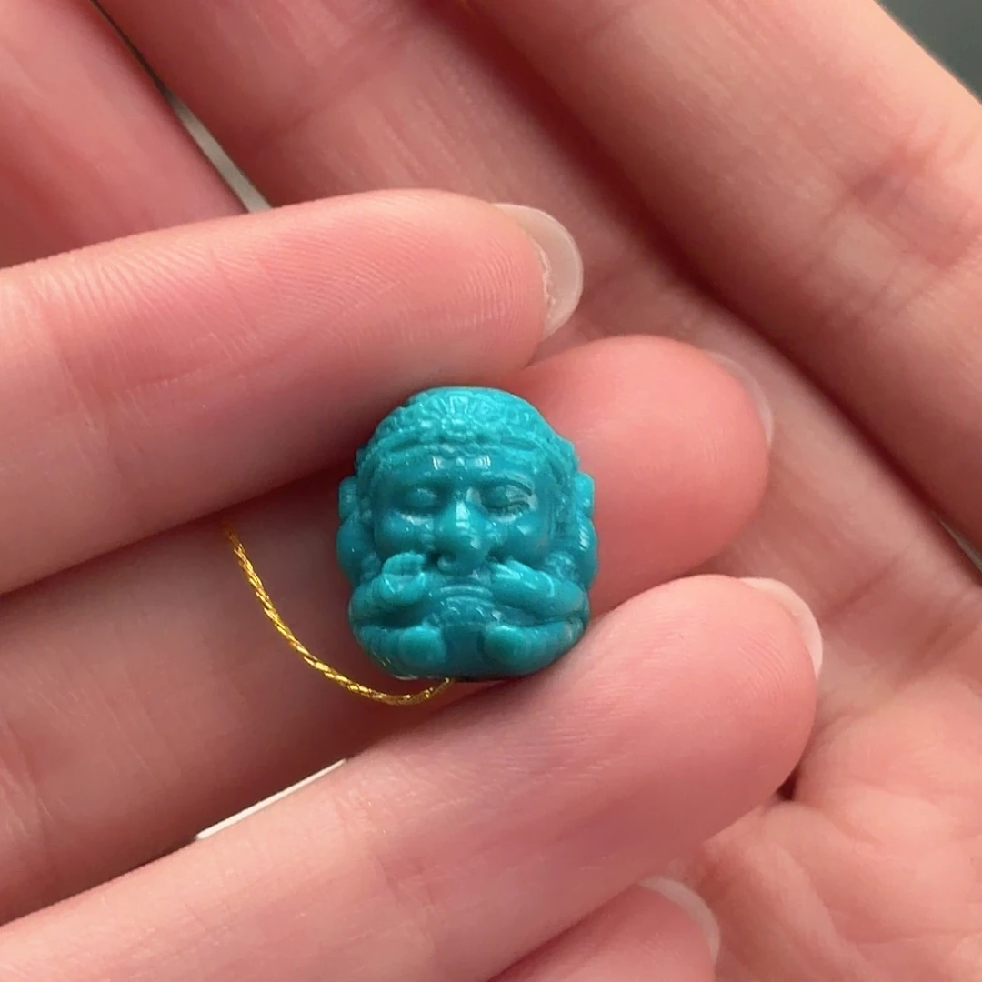 绿松石未镶嵌颈饰