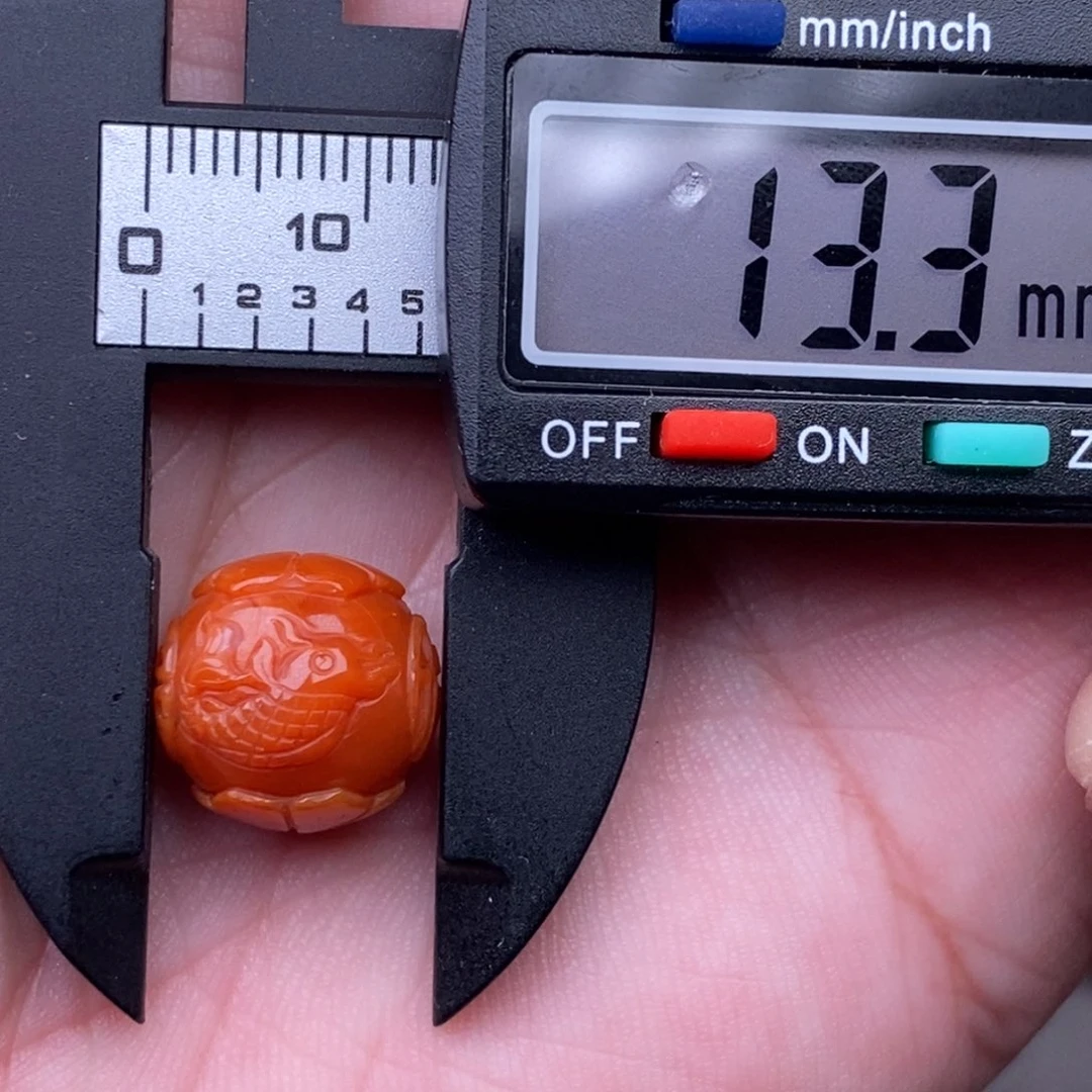 嬛***嬛南红玛瑙配饰未镶嵌有瑕疵大特惠福利