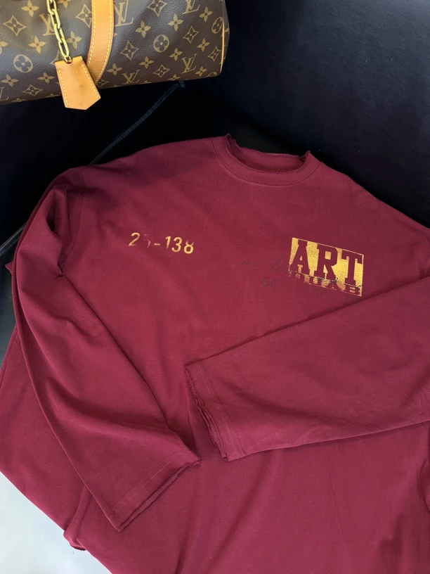 RIVER2025 酒红色质感复古做旧大牌水洗磨破边处理纯棉长袖