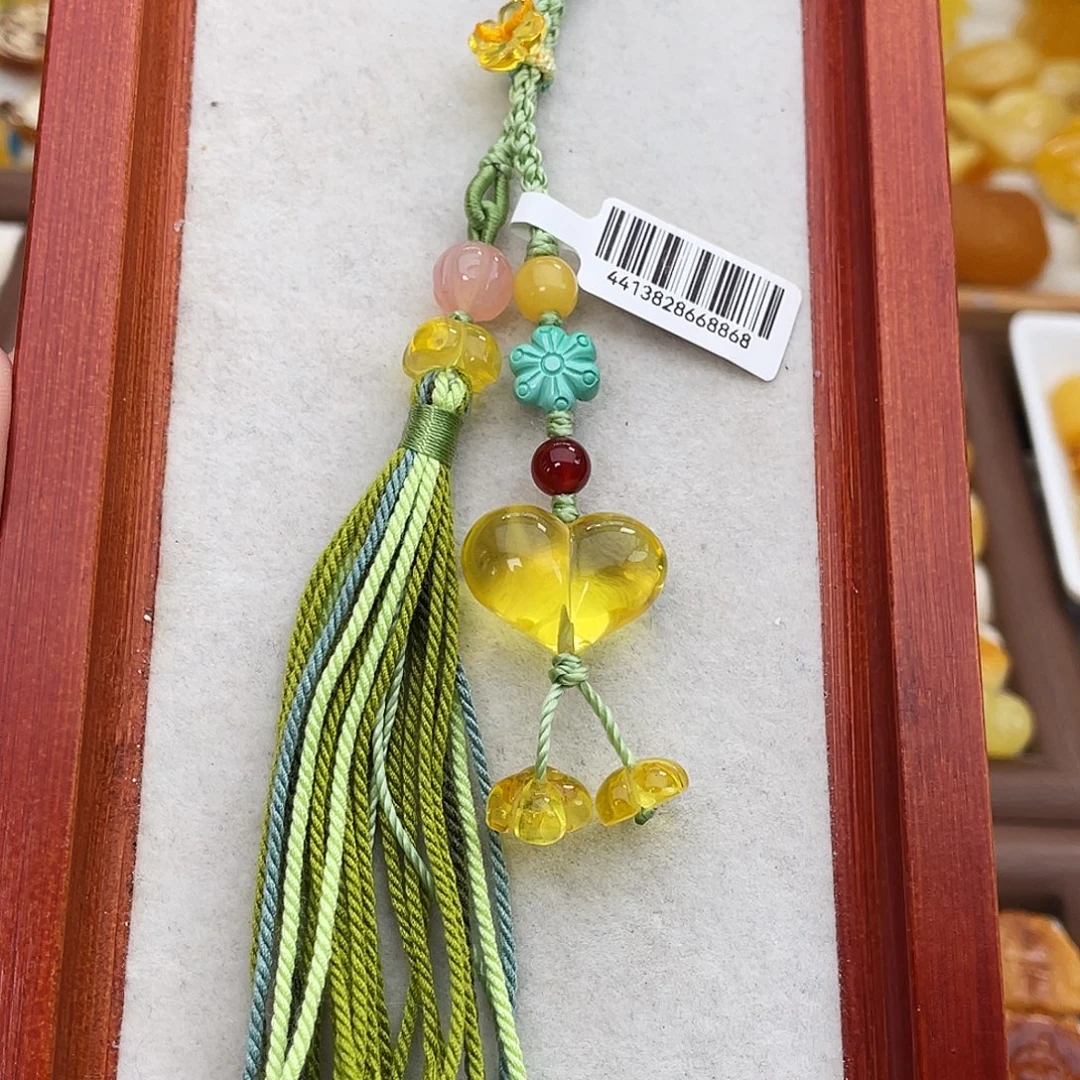 琥珀未镶嵌吊坠(赠链)