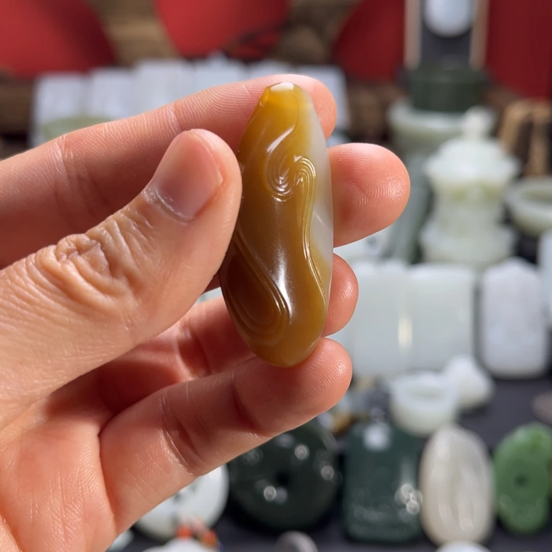 和田玉吊坠(赠链)未镶嵌