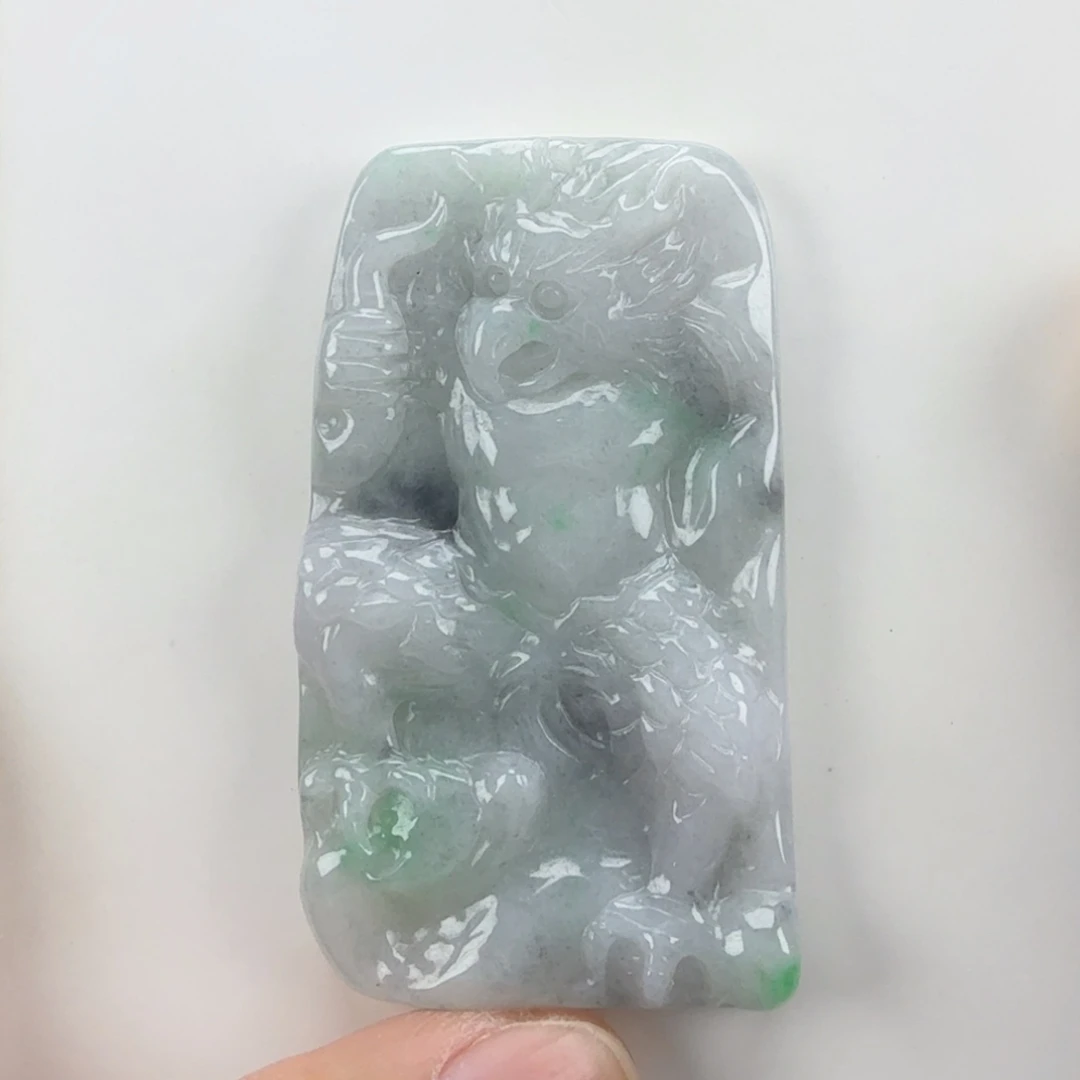 翡翠挂件未镶嵌翡翠