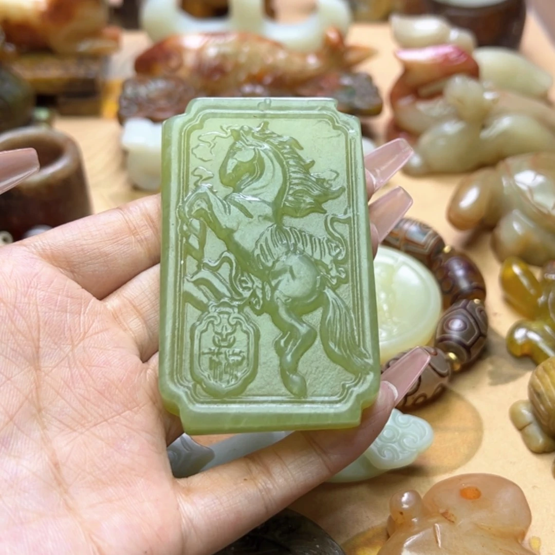 【闪购商品】蛇纹石玉颈饰未镶嵌