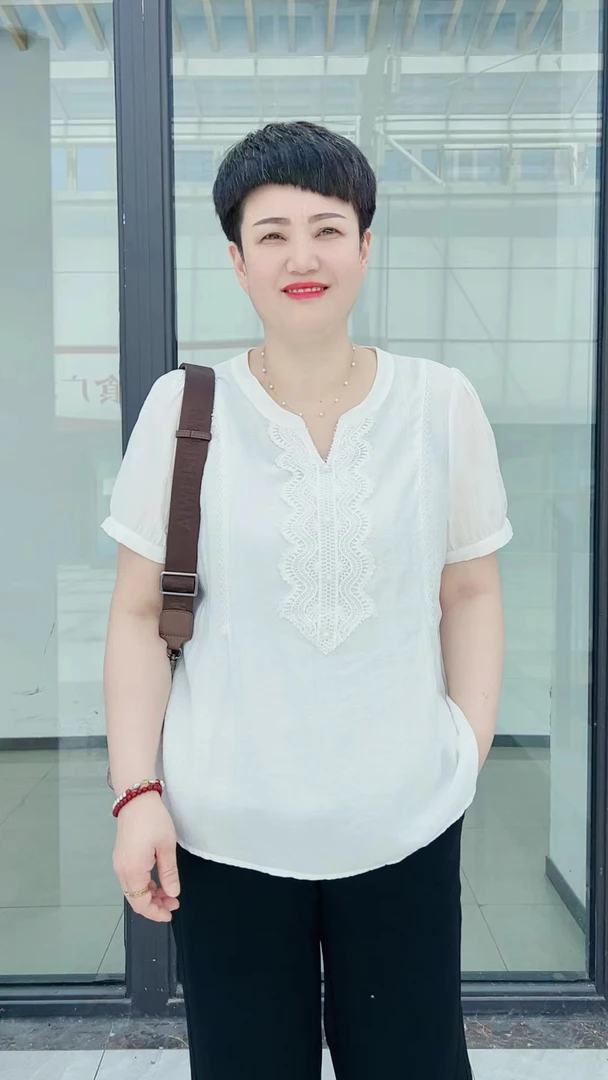 冯小姐时尚大码女装（休闲百搭显瘦洋气减龄遮肉超薄短袖上衣50#）