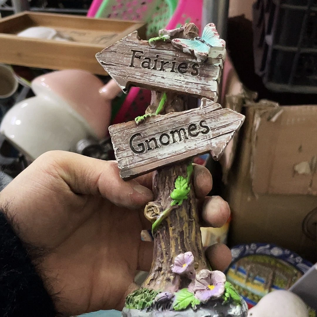 摆件     微瑕。