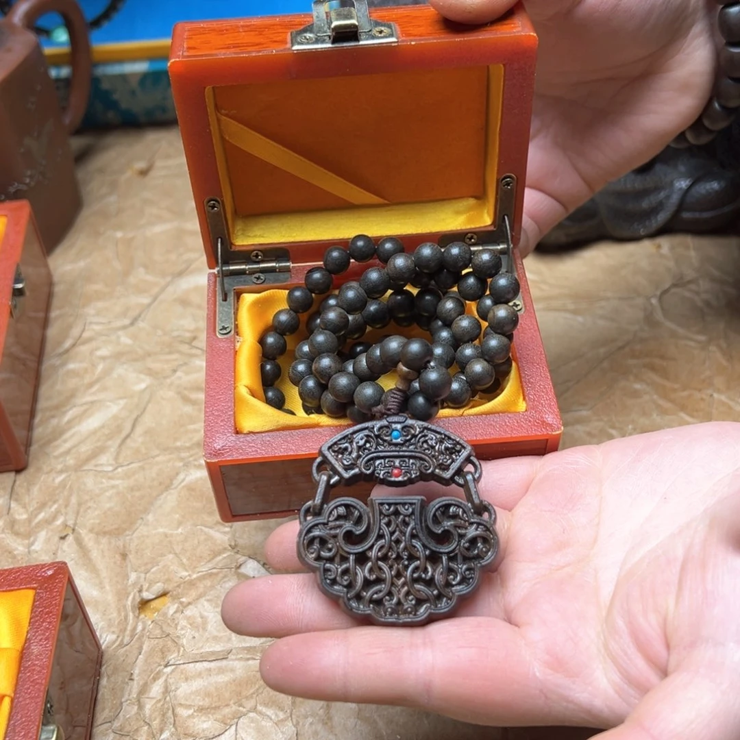 大叶紫檀（黑酸枝木类）