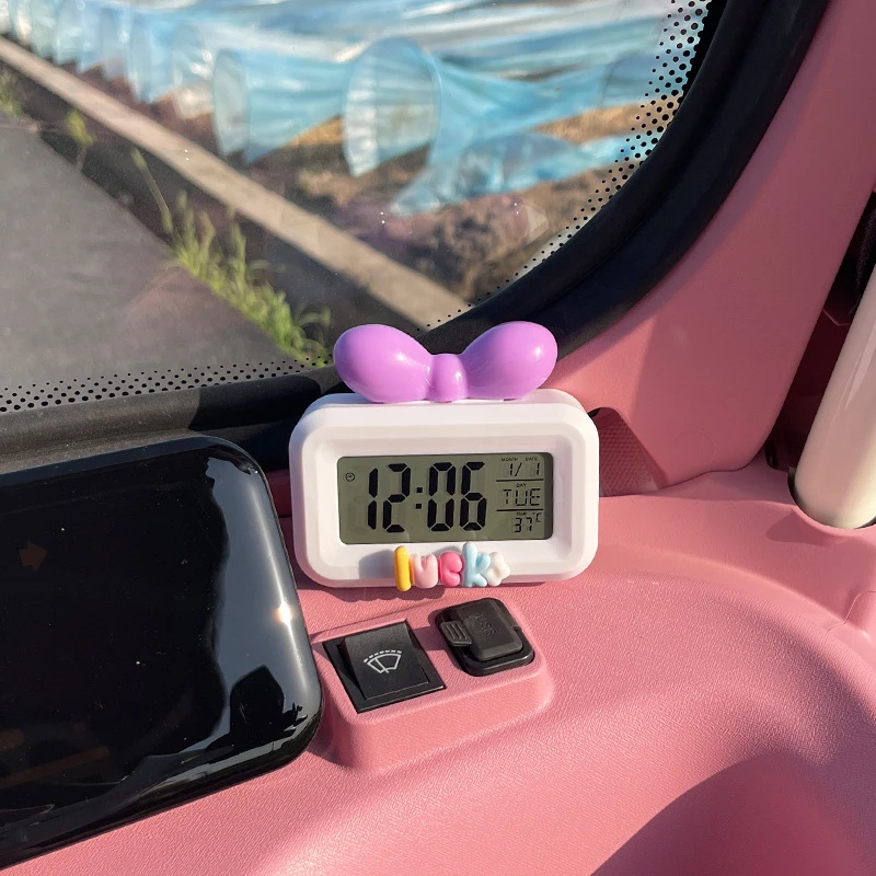 高清数字可爱数字钟表摆件电动三轮车电子表通用车载迷你电子时钟