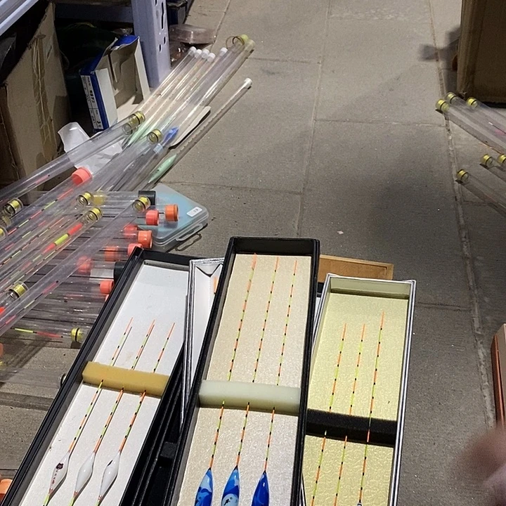 本心流蓝色鱼漂发一盒，