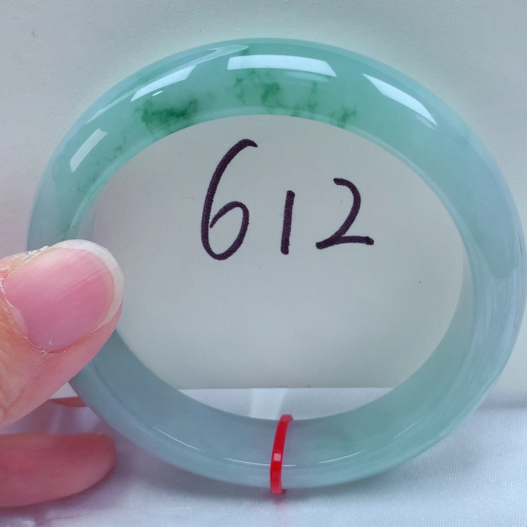 翡翠未镶嵌手镯翡翠