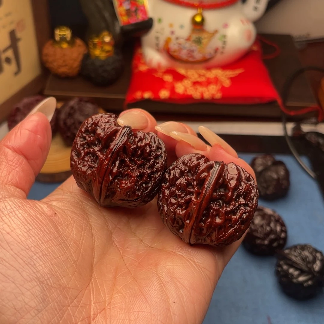 吊坠文玩核桃小凹底