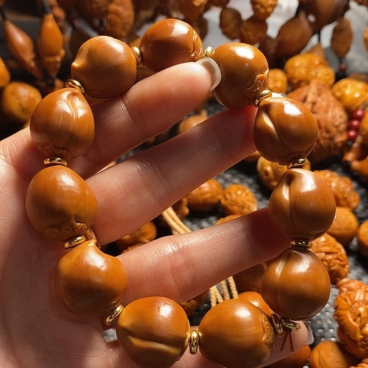 吊坠橄榄核寿桃手串