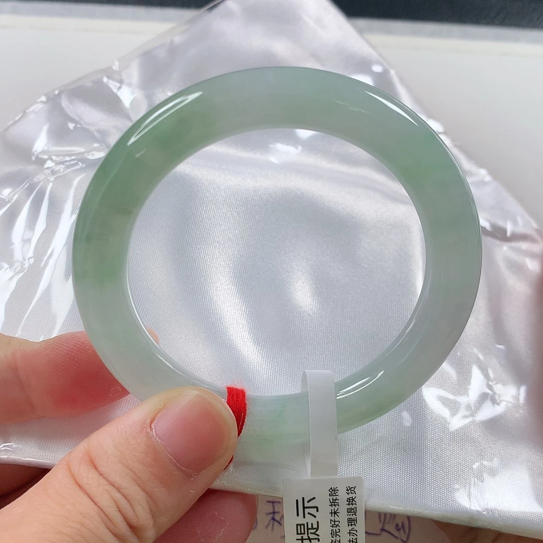 未镶嵌手镯（圆镯）翡翠①⑦⑧