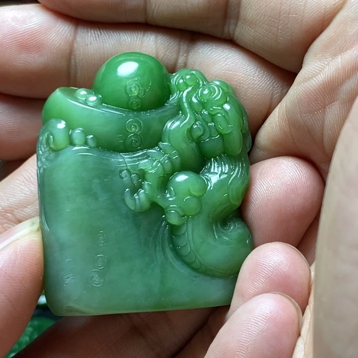 ****和田玉（碧玉）未镶嵌挂件