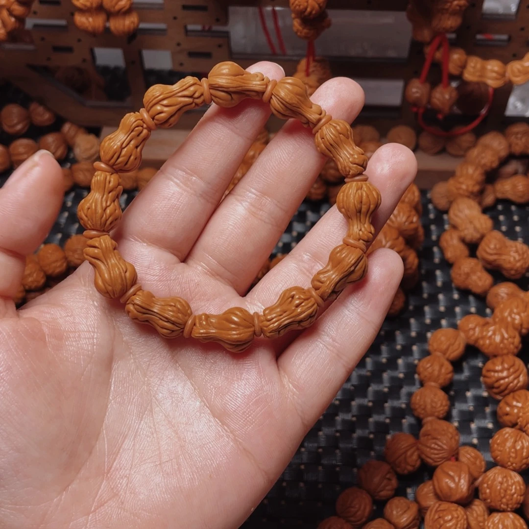 木质类龙纹桃枭手串