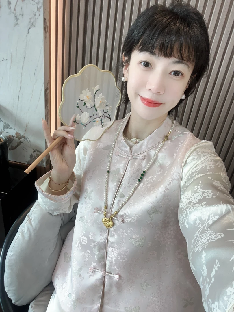 【蝶秀】新中式国风蝴蝶织锦花立体盘扣时尚气质春款马甲