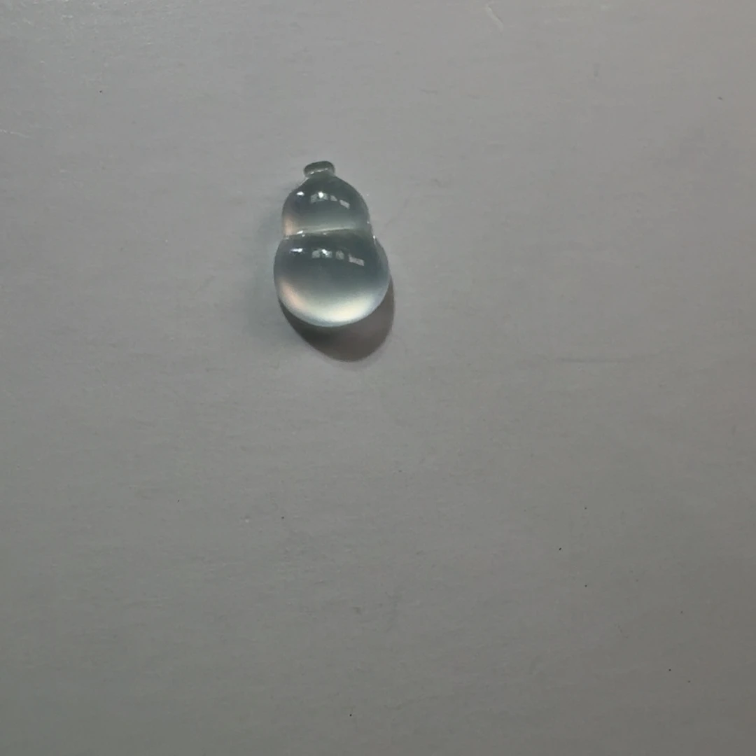 翡翠未镶嵌颈饰葫芦