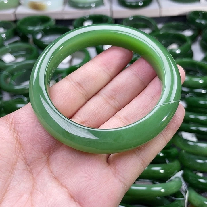 和田玉（碧玉）手镯未镶嵌