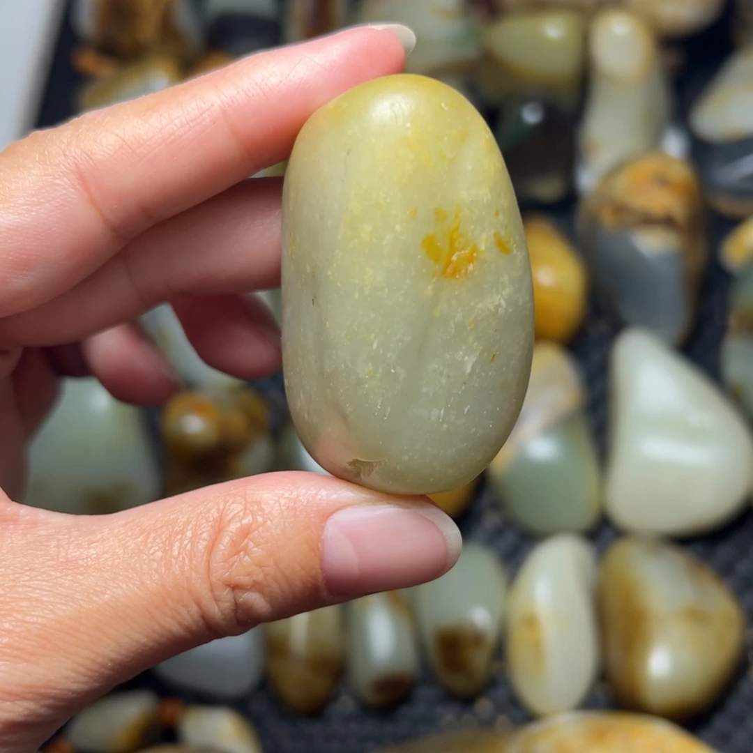 和田玉未镶嵌把件34