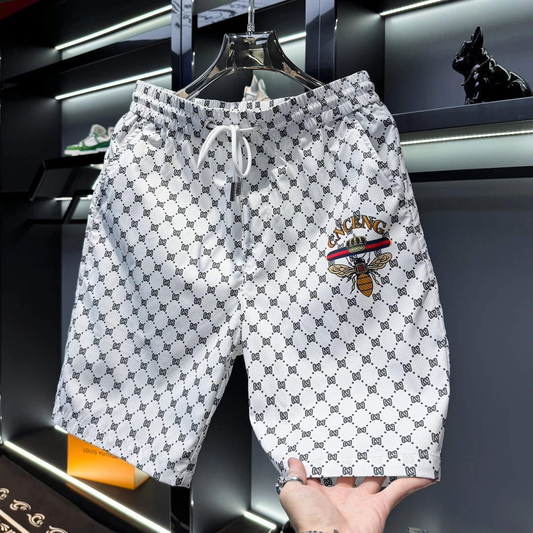 斯狄奈勒欧洲站男士高端冰丝印花休闲短裤潮流外穿夏季沙滩五分裤