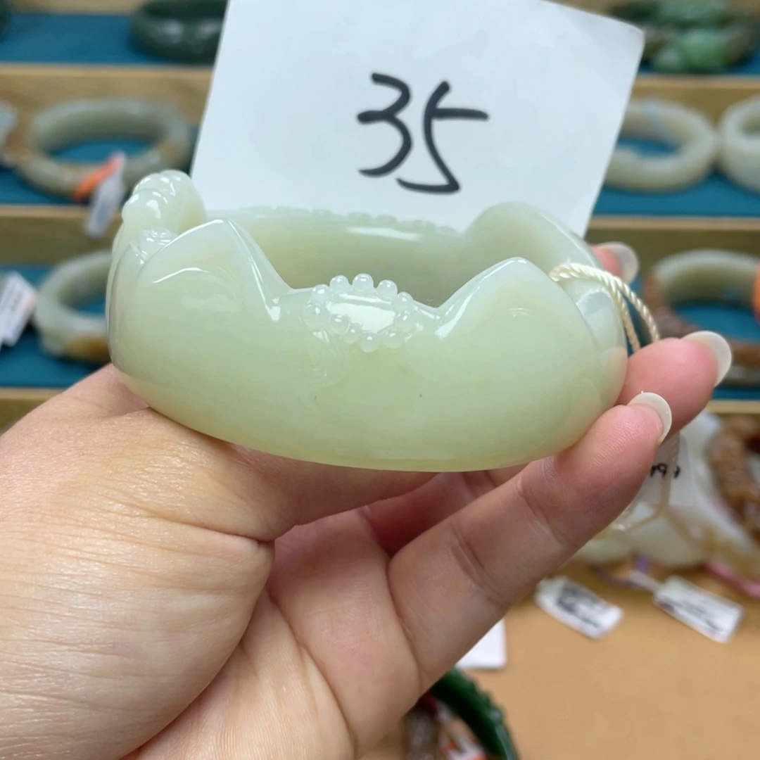 未镶嵌手镯和田玉圈口59