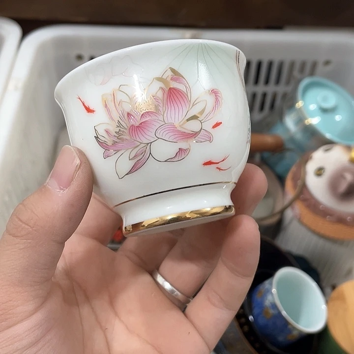 陶瓷茶具全部清清完回家过年