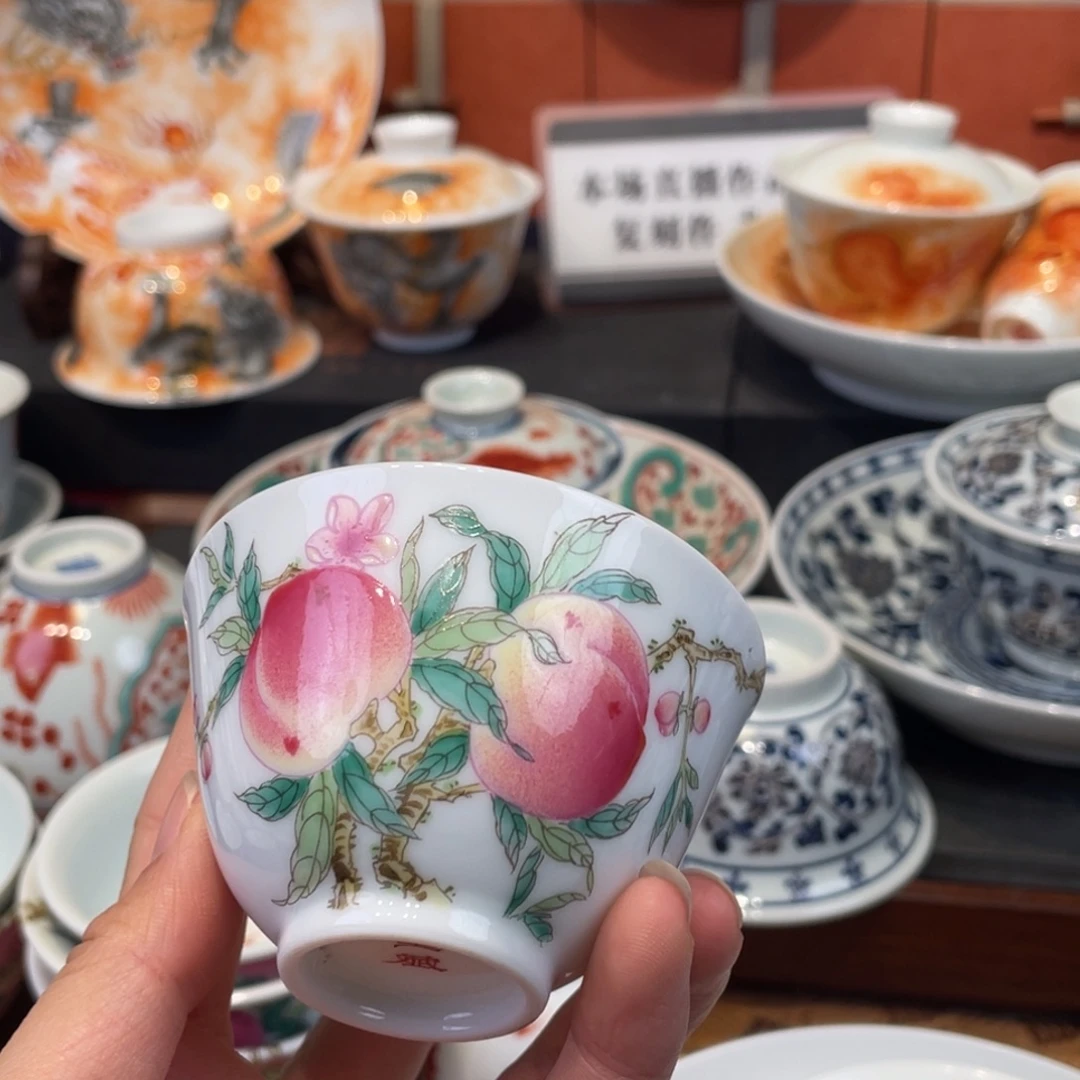 我是一只小小鸟。我也