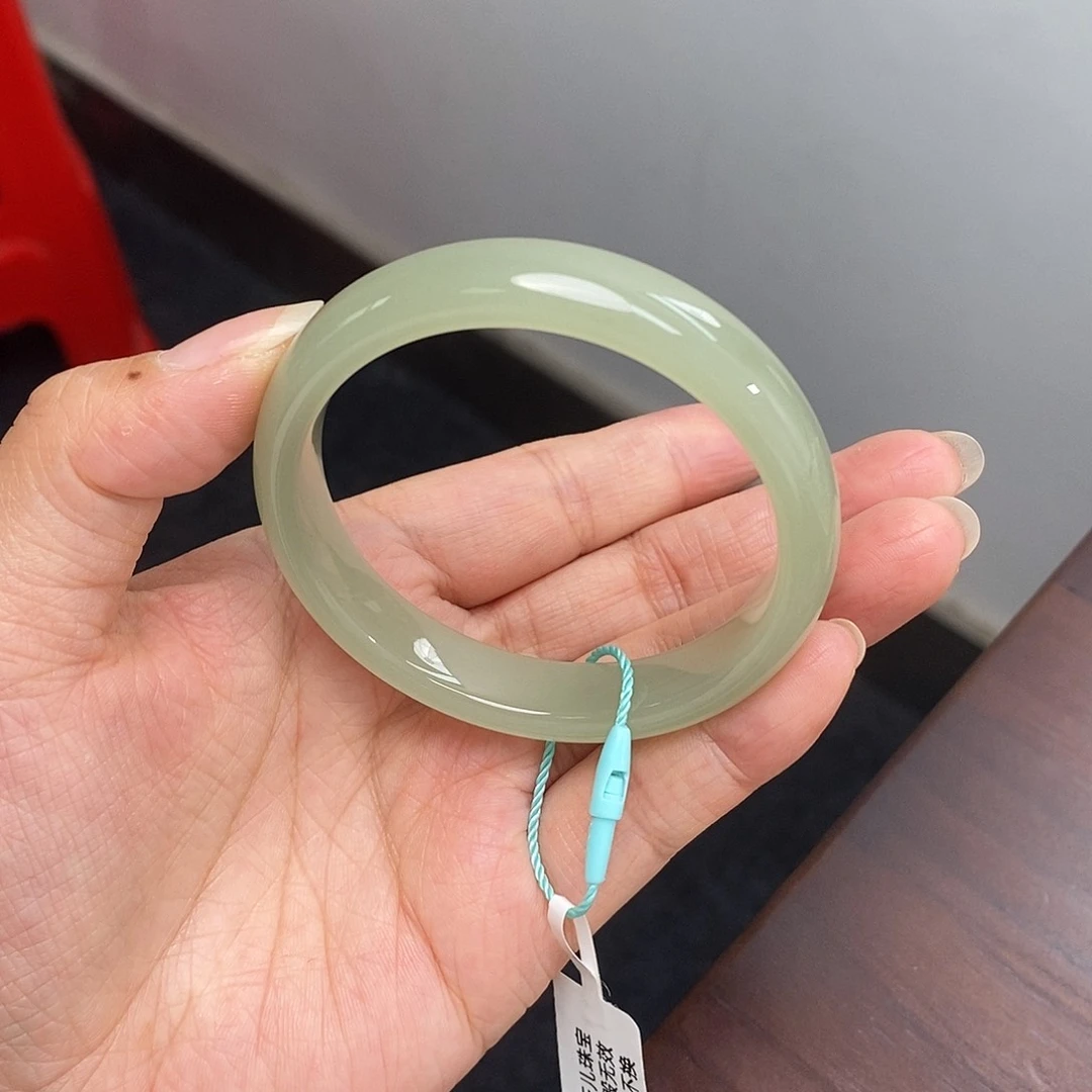 和田玉和田玉手镯52未镶嵌