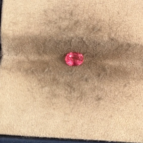 定制尖晶石裸石未镶嵌0.65克拉