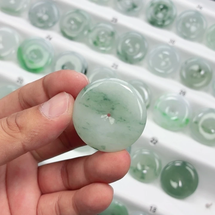 翡翠未镶嵌颈饰缅甸天然A货翡翠37.3-6.3