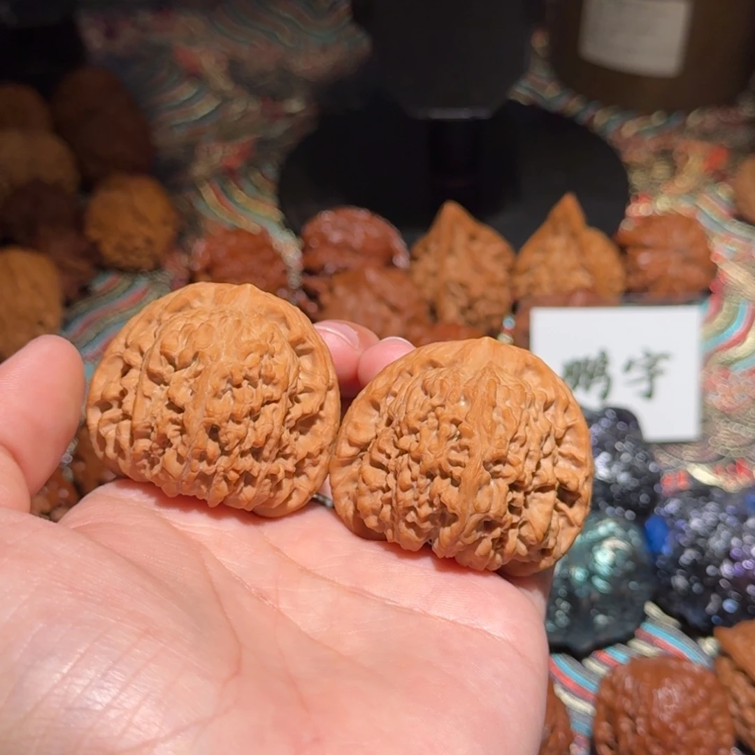 文玩核桃把件1731号45南疆石南疆石南疆石南疆石