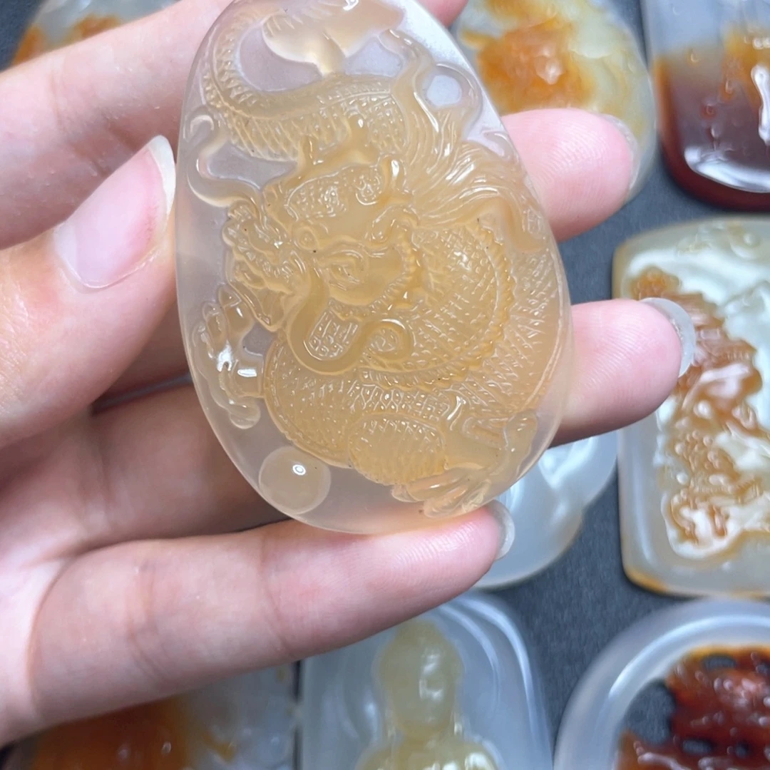 未镶嵌颈饰玛瑙/玉髓